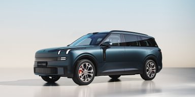 Geely і Volvo випустили потужний електрифікований кросовер із запасом ходу 1400 км (фото)