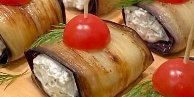 Баклажанові рулетики із секретною начинкою: рецепт смачної закуски