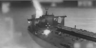 США показали кадри взяття на абордаж Bella-1 та Sophia: як захопили "кораблі-привиди" (відео)