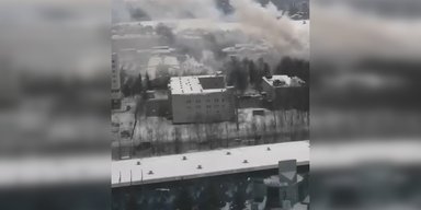 Не вистачило води: в РФ горить танкове училище, у якому навчався Герасимов (відео)