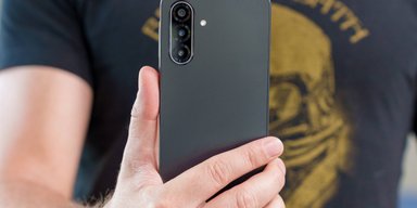 Деньги на ветер: почему новый смартфон Samsung разочаровал экспертов (фото)
