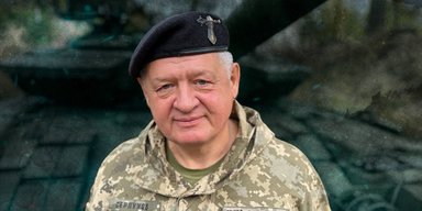 Начальник інституту танкових військ 9 років перебуває на посаді незаконно, — офіцер "Азову"