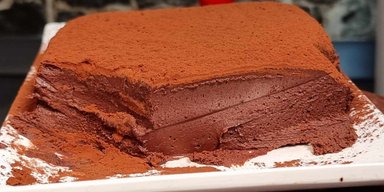 Торт без выпечки из двух ингредиентов: рецепт простого и вкусного шоколадного десерта