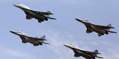 "Атакують від п'яти до дев'яти літаків": у ЗСУ розповіли про роботу українських пілотів