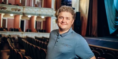 Известный актер вспомнил, как влюбился в 15-летнюю поклонницу (фото)