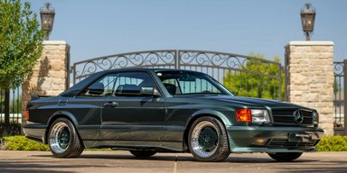 Малахітова ракета: старий 34-річний Mercedes W126 продають за $850 000 (фото)