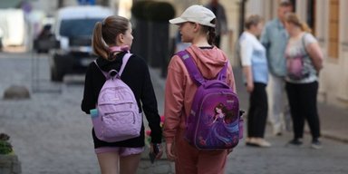 У Львові школи розпочнуть навчальний рік раніше та працюватимуть цілодобово, — Садовий