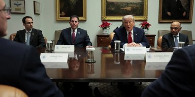 Даже без открытия Ормузского пролива: Трамп готов закончить войну в Иране, — WSJ
