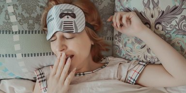 Лікарі оцінювали її шанси, як "50 на 50": жінка ледь не померла через ранкове позіхання