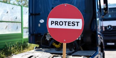 ЗСУ загрожують перебої з постачанням палива через польську блокаду кордону, — BILD