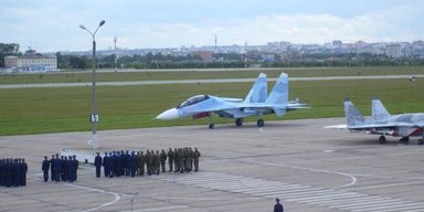 Хотели осмотреть "трофей": украинский БПЛА уничтожил руководство авиаполка ВС РФ в Курске, — СМИ