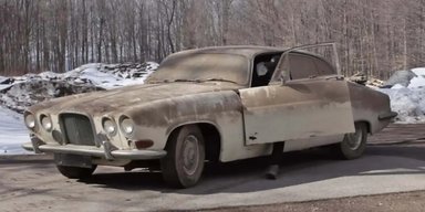Розкішне британське авто 60-х простояло 30 років занедбаним у сараї (відео)