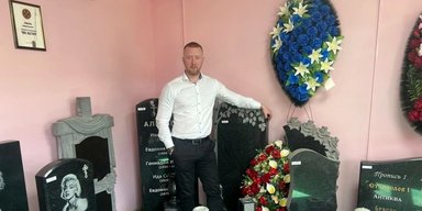Власник похоронного бюро закликав чоловіків не виїжджати з Курська (фото, відео)