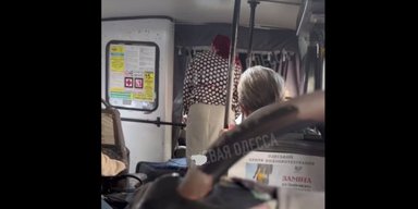 В Одессе руководитель департамента ОВА отлупила и обматерила водителя маршрутки, — соцсети (видео)