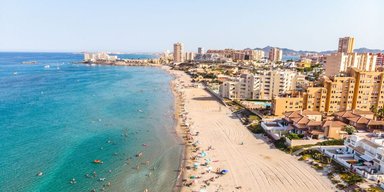 Відпочинок на популярному європейському курорті закінчився візитом до медиків для понад 100 туристів: що сталося