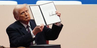 США виходять з ВООЗ та кліматичної угоди: з яких рішень Трамп розпочав другу каденцію