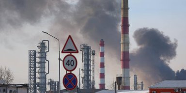 Удари по російських НПЗ: АЗС закриваються, на півдні Росії не працює половина заправок, — ЗМІ