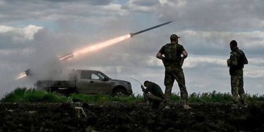 РФ атакует Украину: в Днепре мощные взрывы, в Харькове — прилет по центру города, что известно
