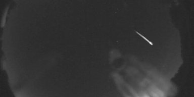 Шабаш на мітлах і темні фігури: NASA показало моторошні знімки спостережень за метеорами (фото)