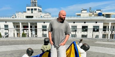 Слава Демин признался в чувствах к известной певице