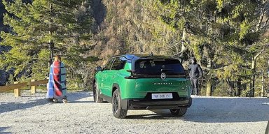 Змінився до невпізнання: новий Citroen C5 Aircross помітили на дорогах до прем'єри (фото)