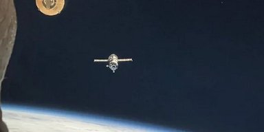 Ситуація на орбіті: російський космічний корабель згорів під час спуску на Землю (фото)