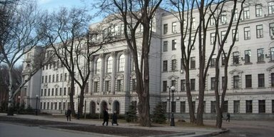 У Дніпрі запроваджено мораторій: заборонено російськомовний контент у публічному просторі
