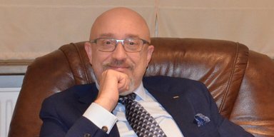 Ексміністр оборони Резніков повертається до юридичної практики: його право як адвоката поновлено