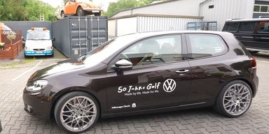 Вовк у овечій шкурі: в інтернеті показали секретний 460-сильний VW Golf 6 (відео)