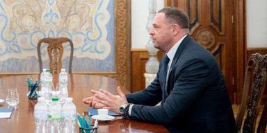 Ермак заявил о публичном давлении на следствие после вручения подозрения
