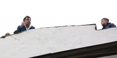 На краю крыши. Почему Луценко не поверили