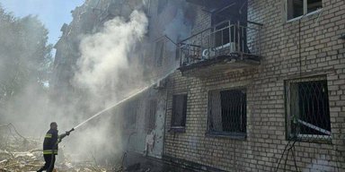 Уже полсотни пострадавших: ВС РФ ударили по Павлограду пятью ракетами (фото)