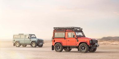 Осучаснена легенда: класичний Land Rover Defender повернули на ринок (фото)