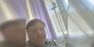 Тяжко поранили і вбили матір: на Львівщині напали на будинок викладача ЛНУ (фото)