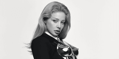 Тина Кароль в металлическом корсете снялась для португальского Vogue (фото)