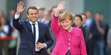 У Макрона есть план. Почему президент Франции хочет "Возрождения Европы", а его противники предлагают "Европу регионов"