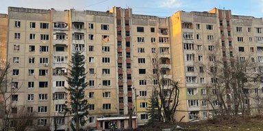 ВС РФ нанесли удар по Львову: пострадали школы и жилые дома, есть жертвы (фото, видео)