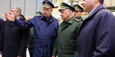 "Кончайте дурака валять": Шойгу признал провал плана по увеличению производства артиллерии