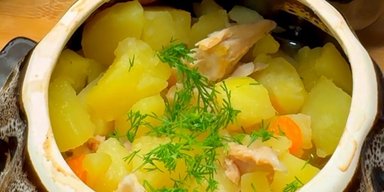 Просто и вкусно: рецепт картошки с курицей в горшочках