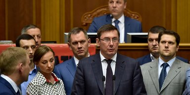 Читайте завтра в блогах. Почему политики побаиваются Facebook