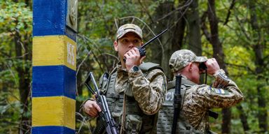 Выезд з Украины — для избранных. В Раде хотят выпускать из страны ряд чиновников, зачем это нужно