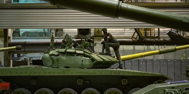 Які проблеми має російський ВПК із переходом на "воєнні рейки": аналіз Defense Express