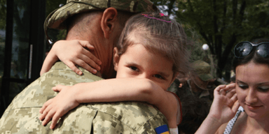 Контрактники, які мають трьох дітей, можуть звільнитися з військової служби, — закон
