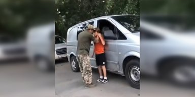 Суд назначил залог военнослужащему ТЦК, который толкал подростка: что произошло в Одессе