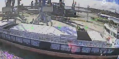 Дроны СБС взорвали корабль в Бердянске, самолет-амфибию и Ка-27, — "Мадяр" (видео)