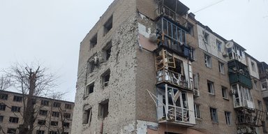Баллистический удар по Кривому Рогу: мужчина потерял вторую жену, первую — похоронил в Херсоне (видео)