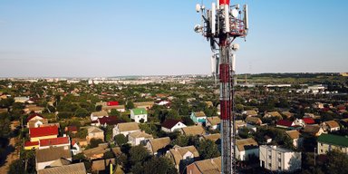"Должны быть готовы": Флэш объяснил, нужно ли отключать мобильную связь во время атак ВС РФ