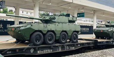 Китай поставил на вооружение новейшие колесные танки ZTL-19: что известно о технике