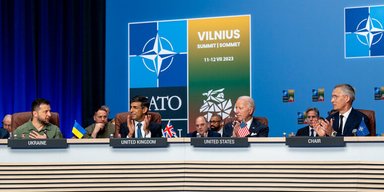 "Прячутся за спинами": против приглашения Украины в НАТО выступают семь стран, — Politico