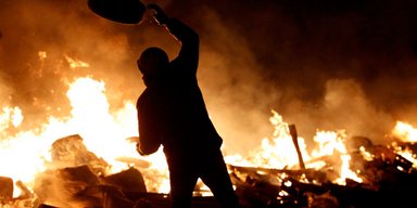 Иллюзия темных очков. Так ли глуп вопрос, когда вернется Янукович?